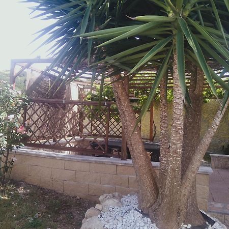 Bed and Breakfast Grotta Delle Fate Ossi Exterior foto
