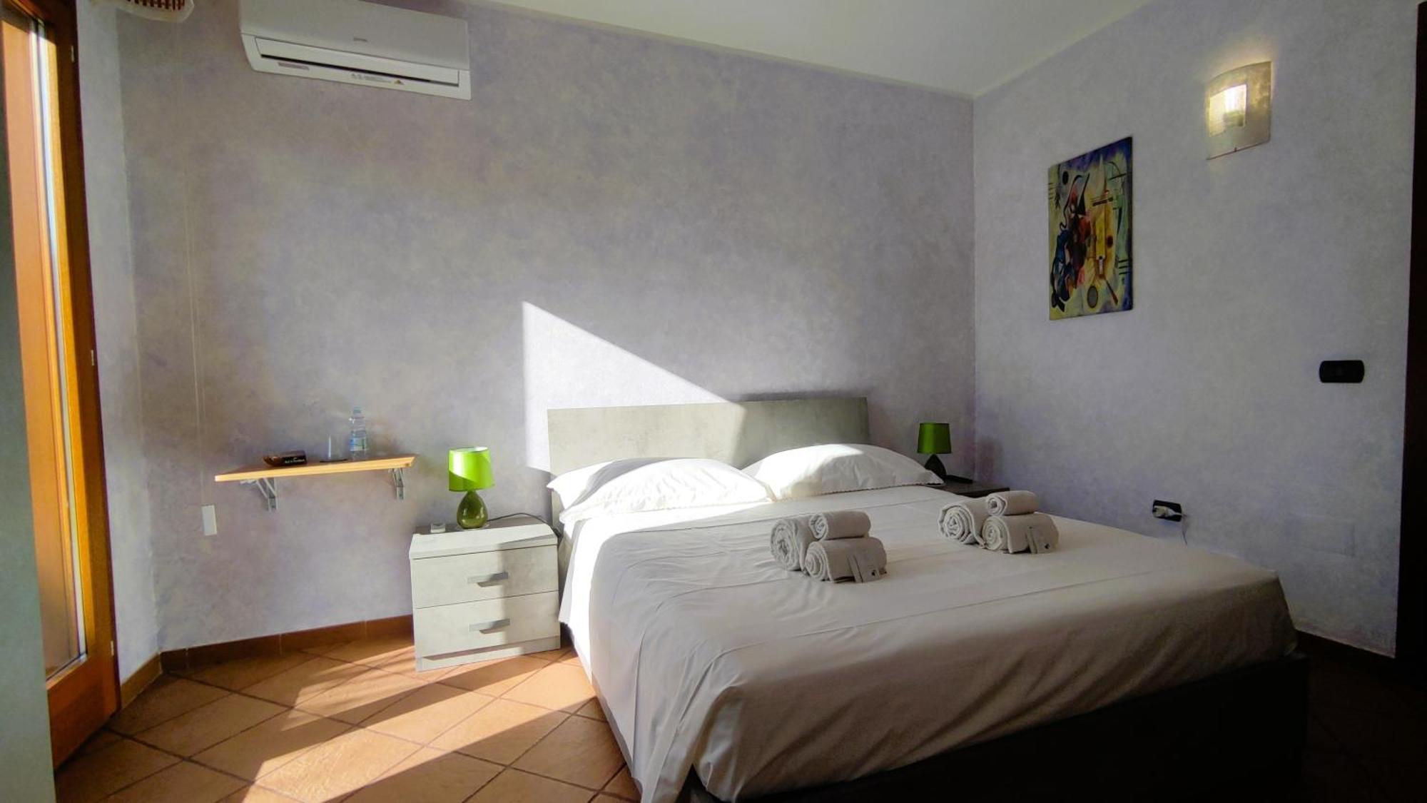 Bed and Breakfast Grotta Delle Fate Ossi Exterior foto
